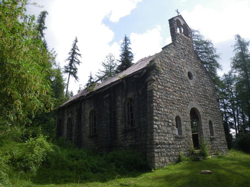 090711_1028-2030-Les_Granges_de_la_Brasque-Chapelle.jpg