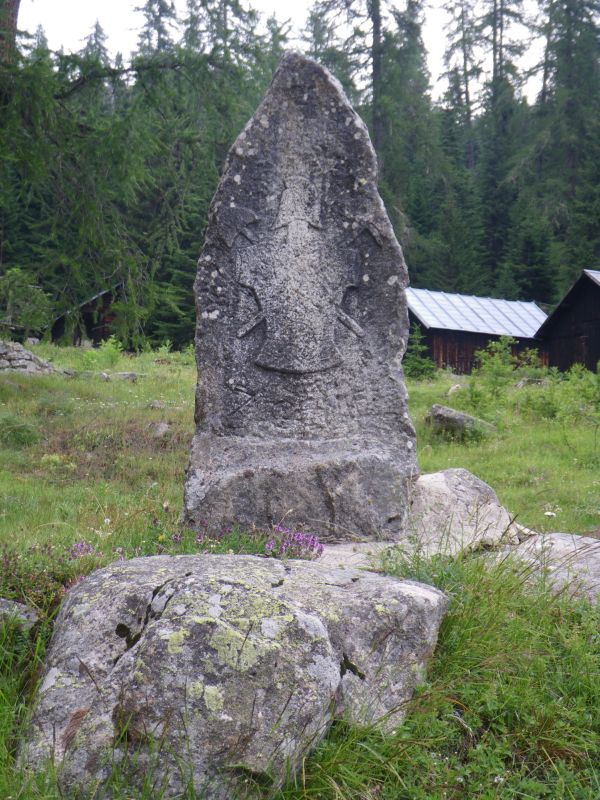 090711_1525-2060-Les_Granges_de_la_Brasque-Monument.jpg